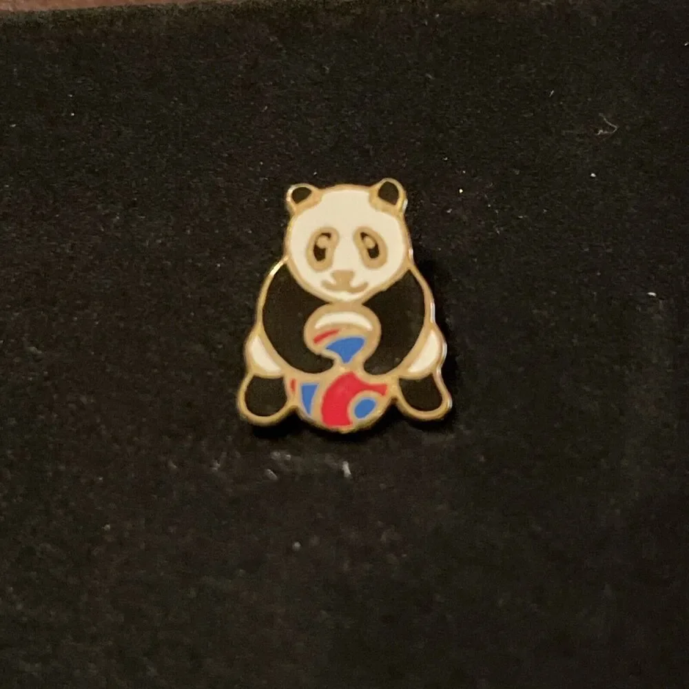 Panda Bear With A‎ Ball Zoo Lapel Hat Pin
